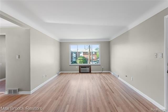 1909 Gardenia Ave #D - Photo 3 of 13