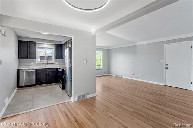 1909 Gardenia Ave #D - Photo 4 of 13