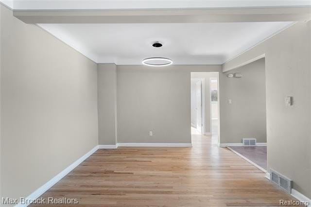 1909 Gardenia Ave #D - Photo 7 of 13