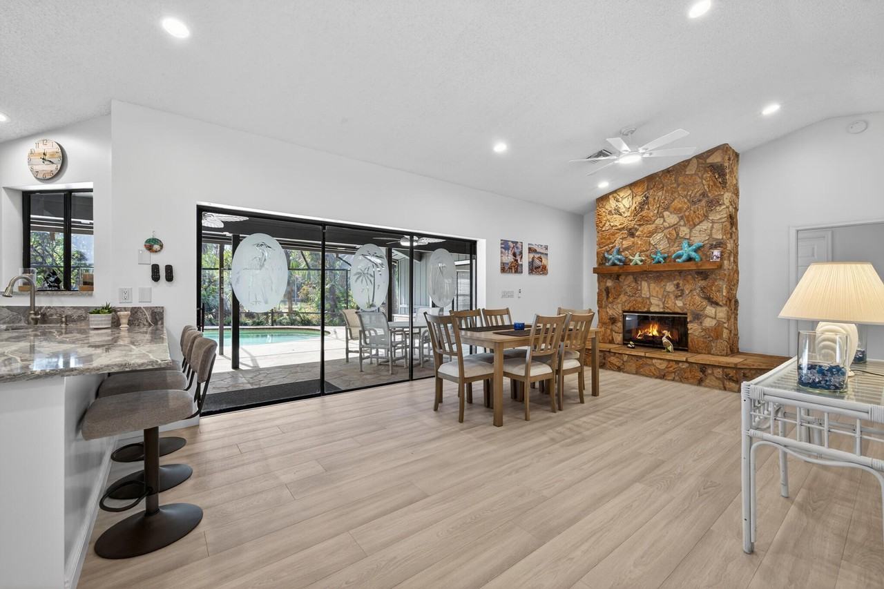 8166 155th Pl N - Photo 2 of 20