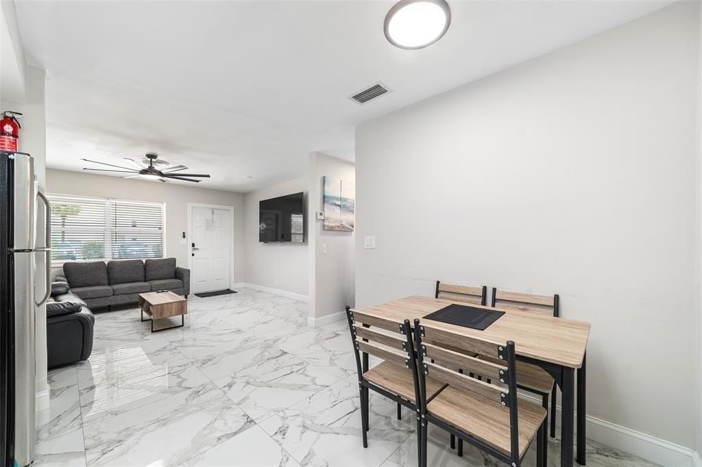 1479 Se 4th Ave - Photo 7 of 28