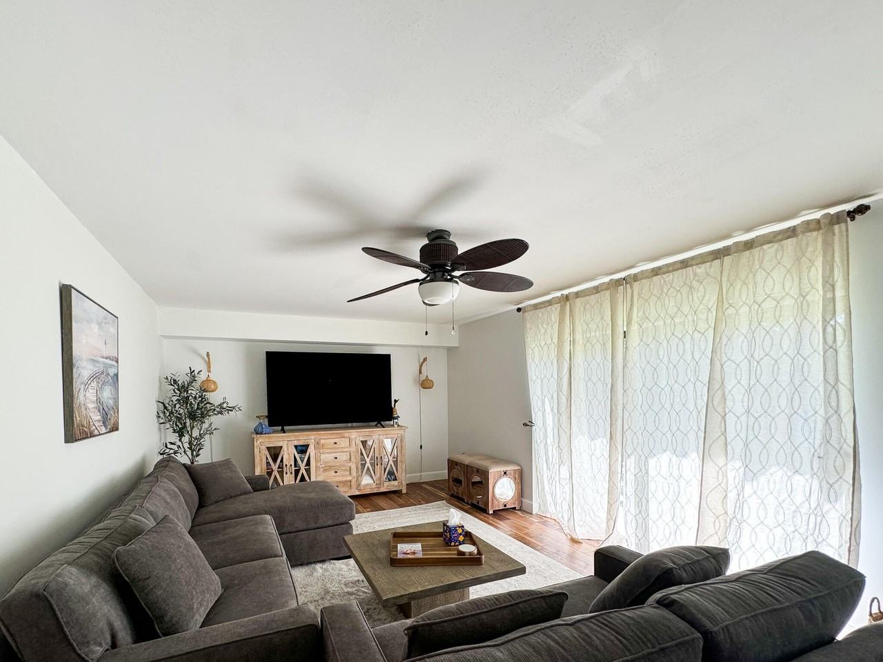 2821 28th Ct - Photo 5 of 29