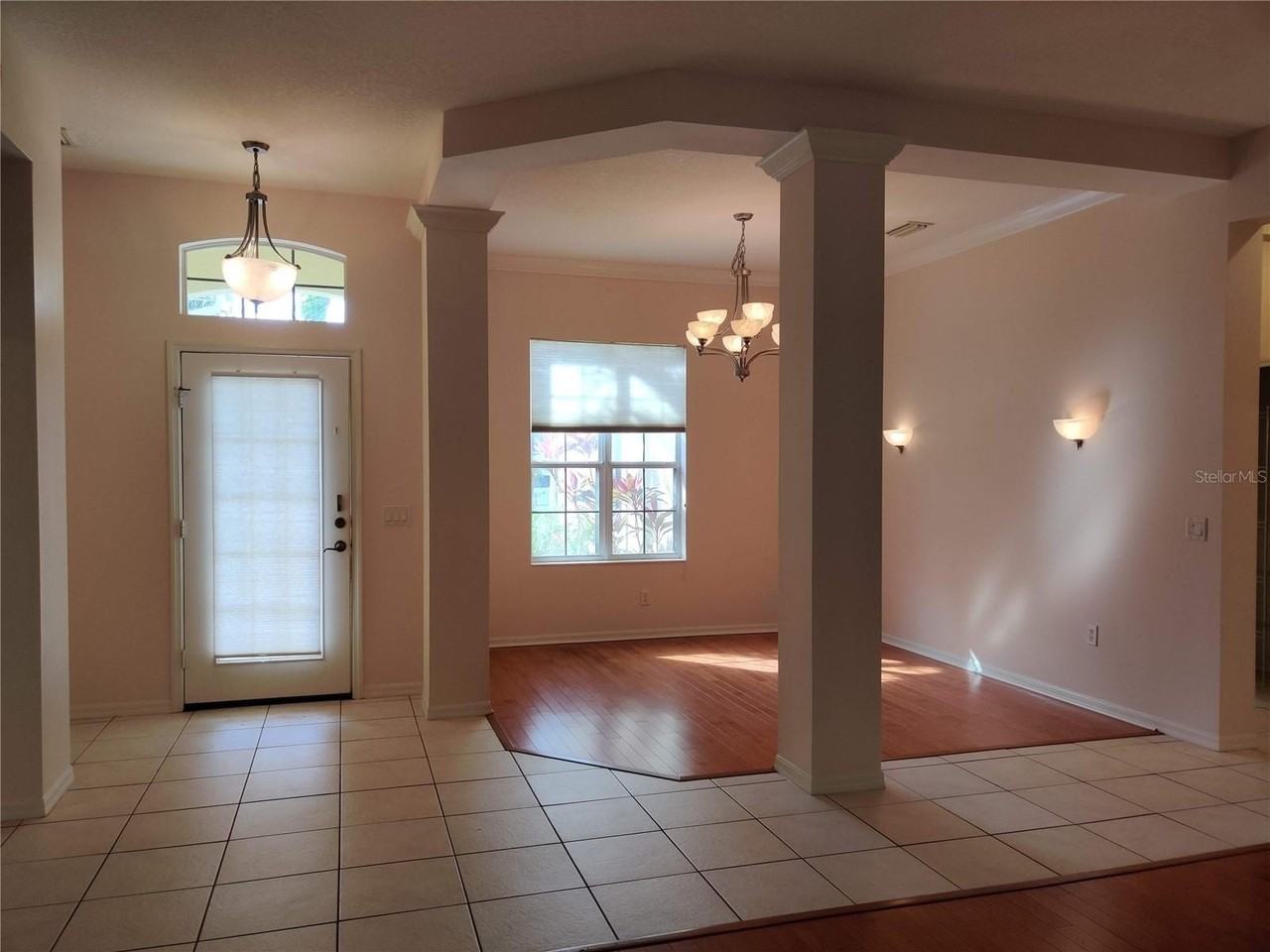 7625 Charleston St - Photo 4 of 31