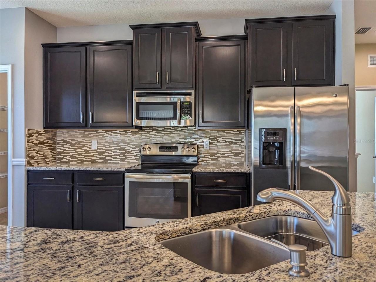 3129 Oriole Dr #104 - Photo 7 of 49