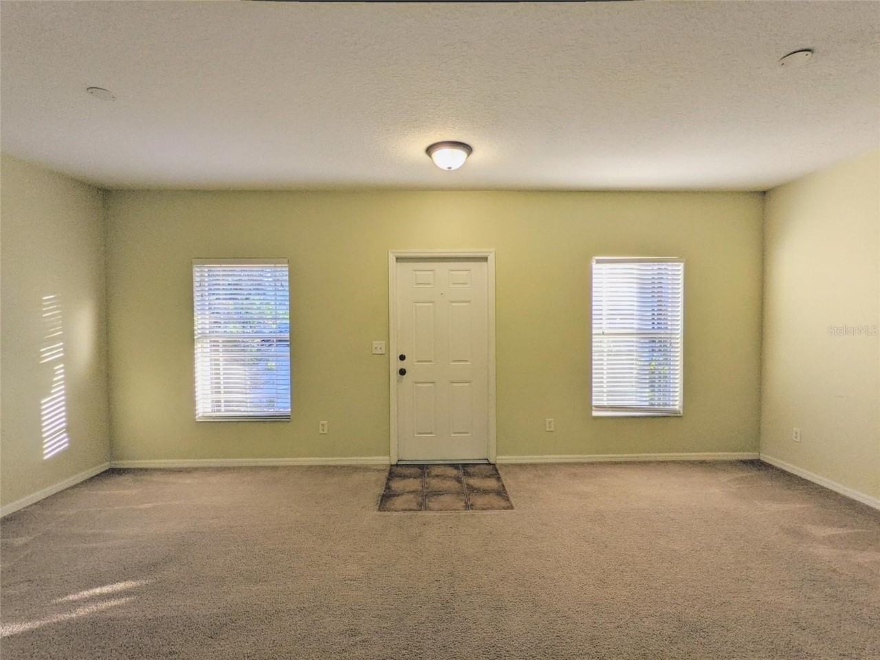 14943 Amberjack Ter - Photo 2 of 28