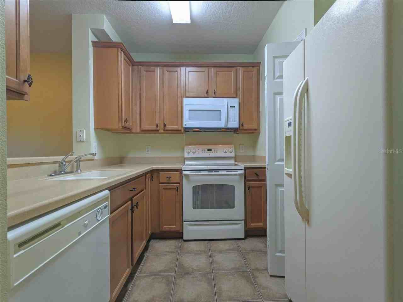 14943 Amberjack Ter - Photo 4 of 28