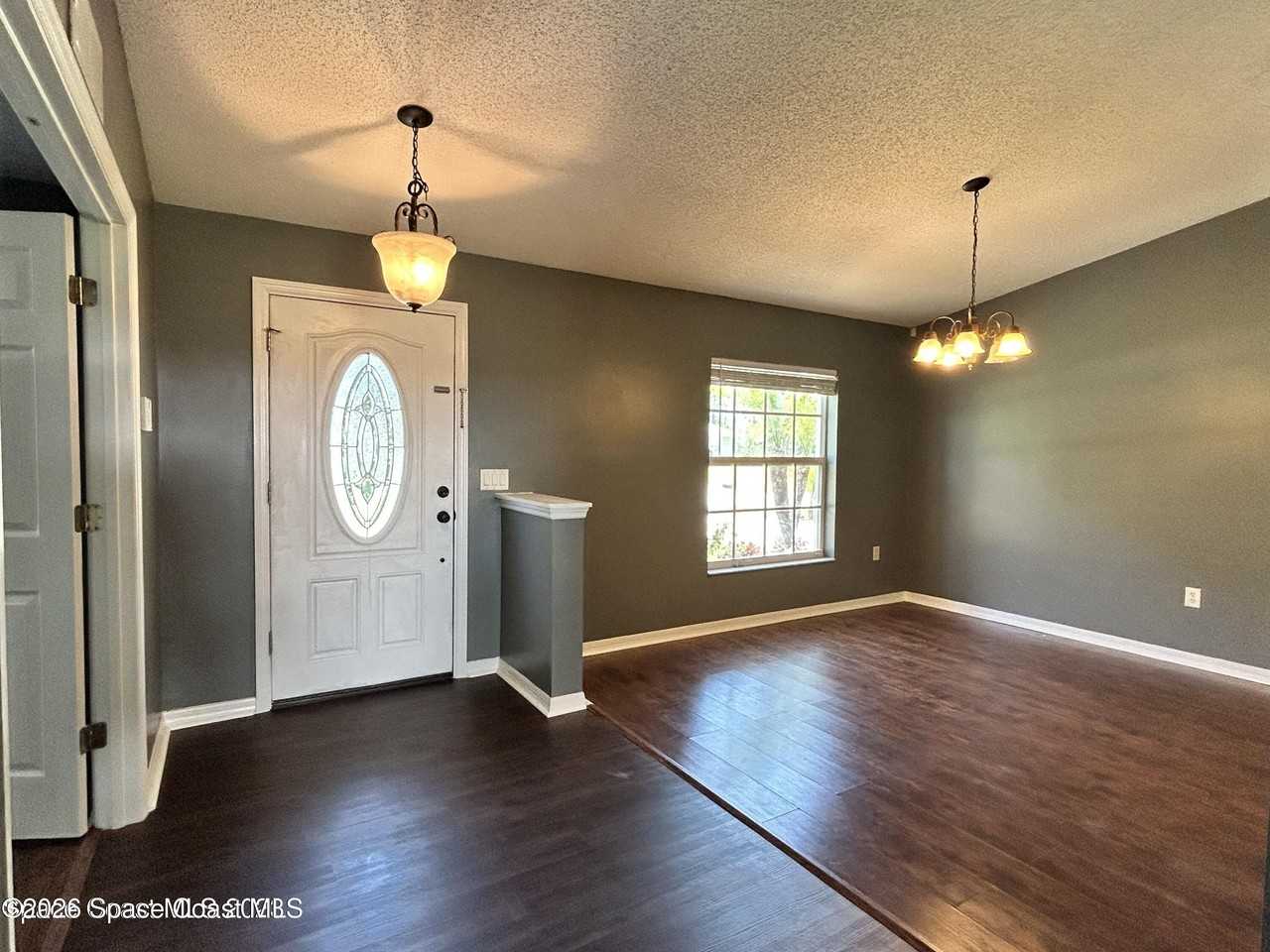 947 Palo Alto St Se - Photo 2 of 22