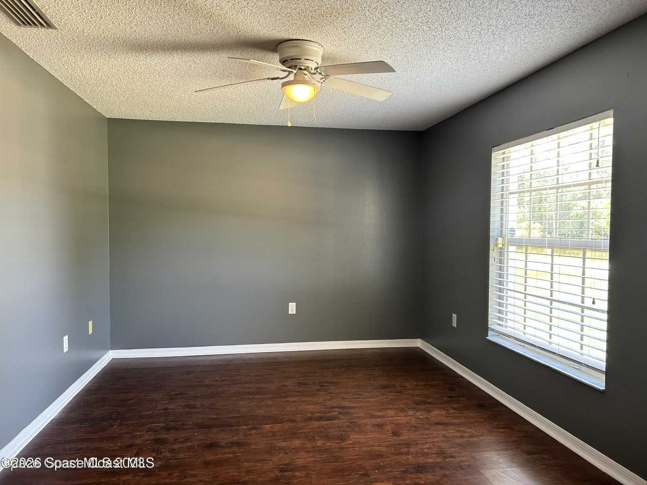 947 Palo Alto St Se - Photo 5 of 22