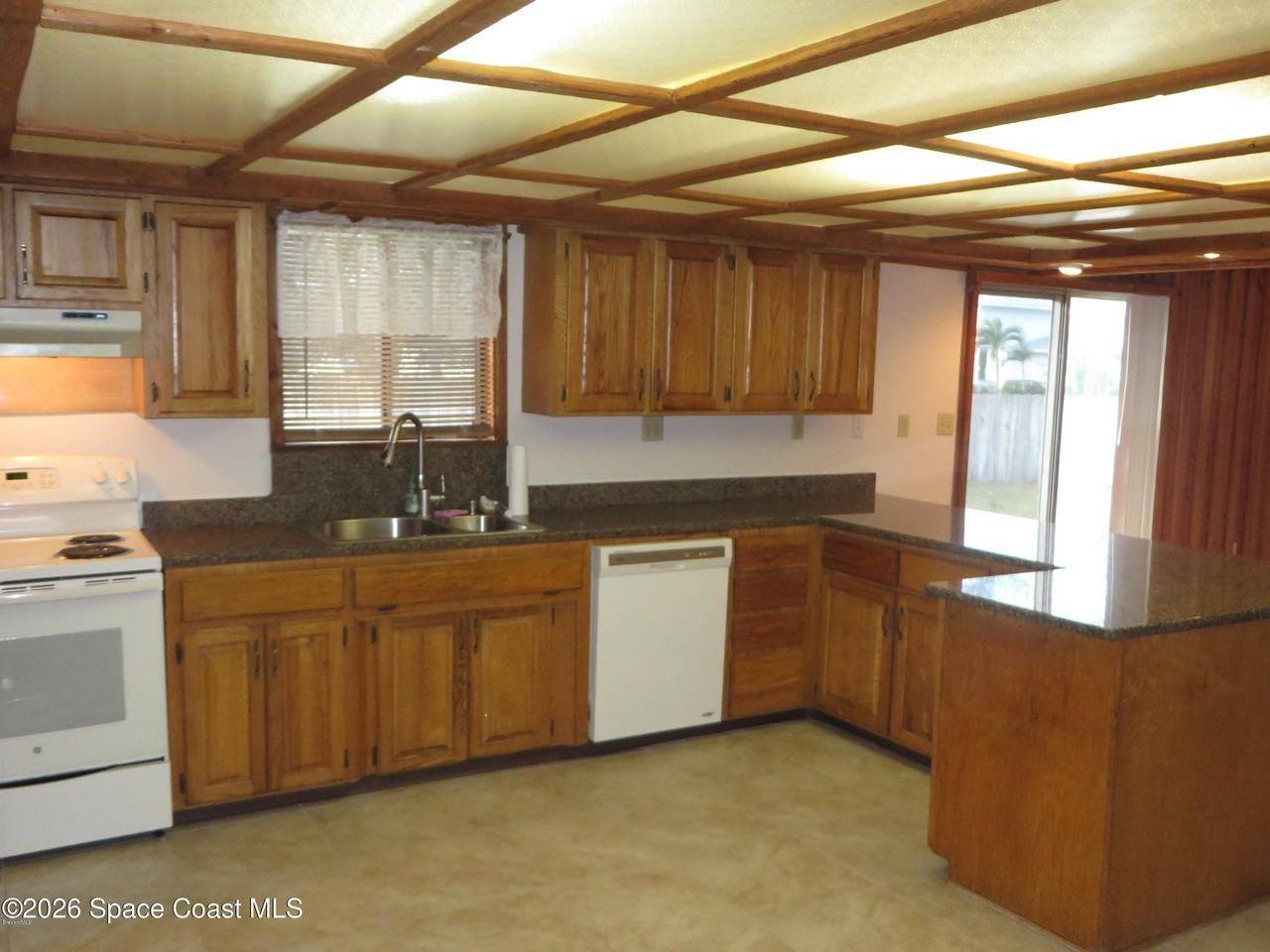 1145 Horizon Ct - Photo 5 of 22