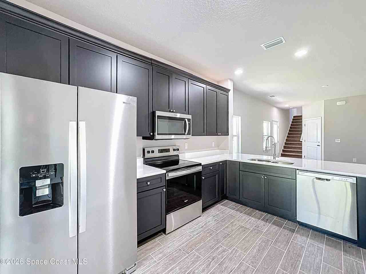 524 L M Davey Ln - Photo 3 of 24