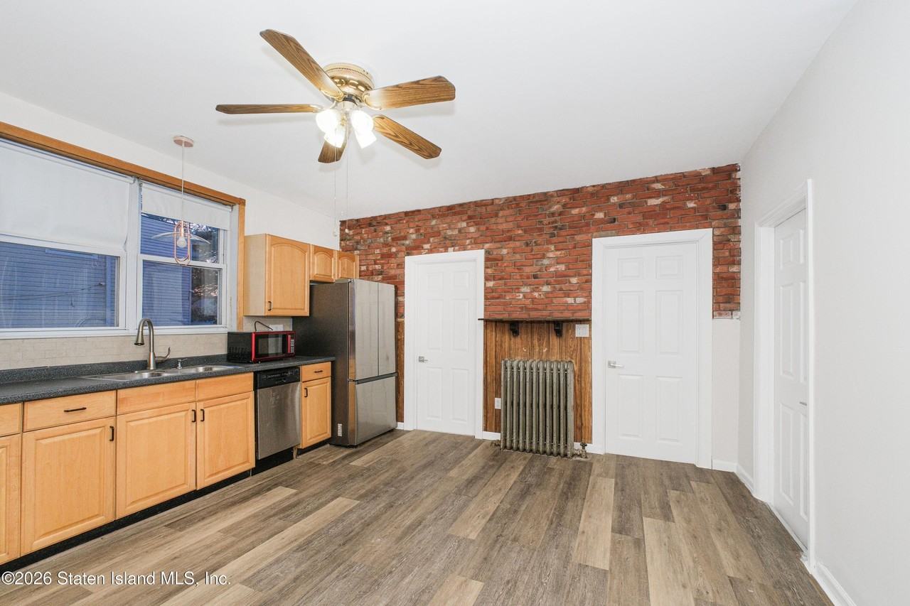 413 Cary Ave #1 - Photo 4 of 16