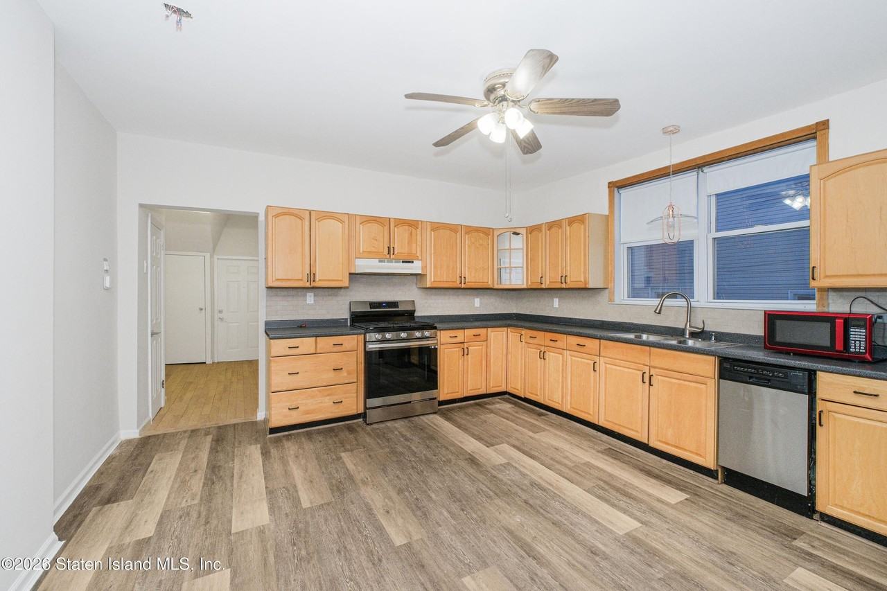 413 Cary Ave #1 - Photo 5 of 16