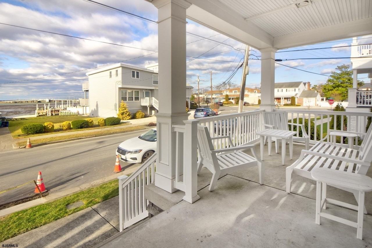 8510 Fulton Ave - Photo 3 of 26