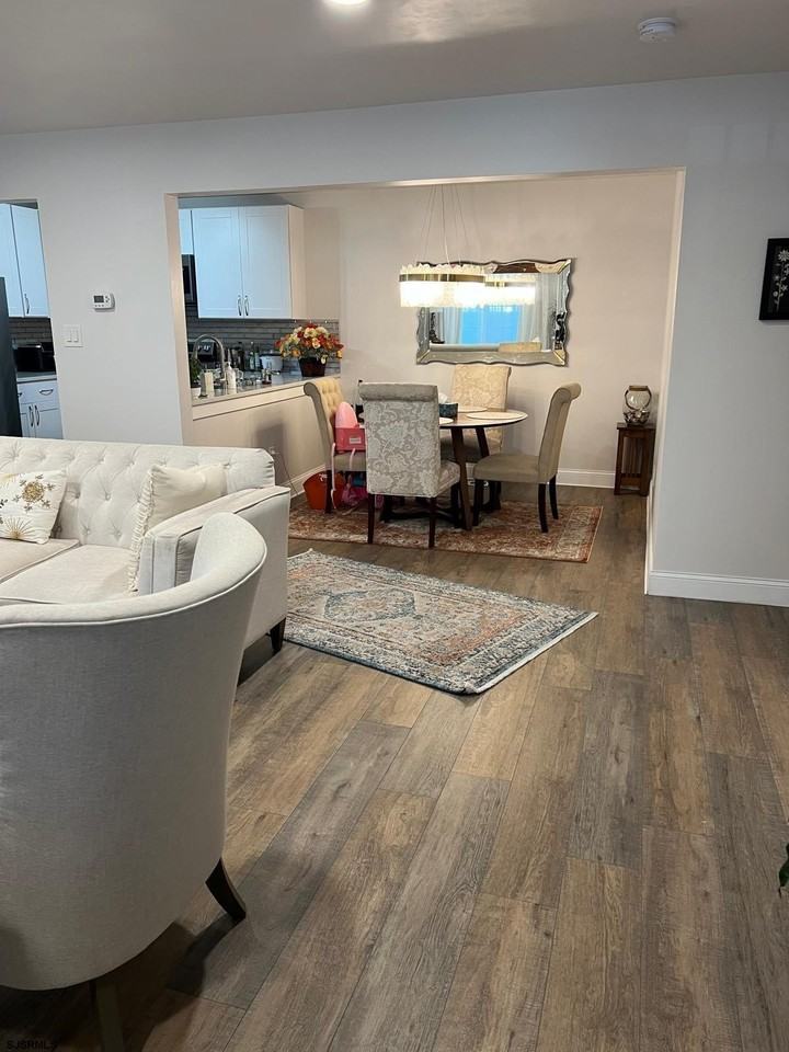 380 Heather Croft - Photo 6 of 11