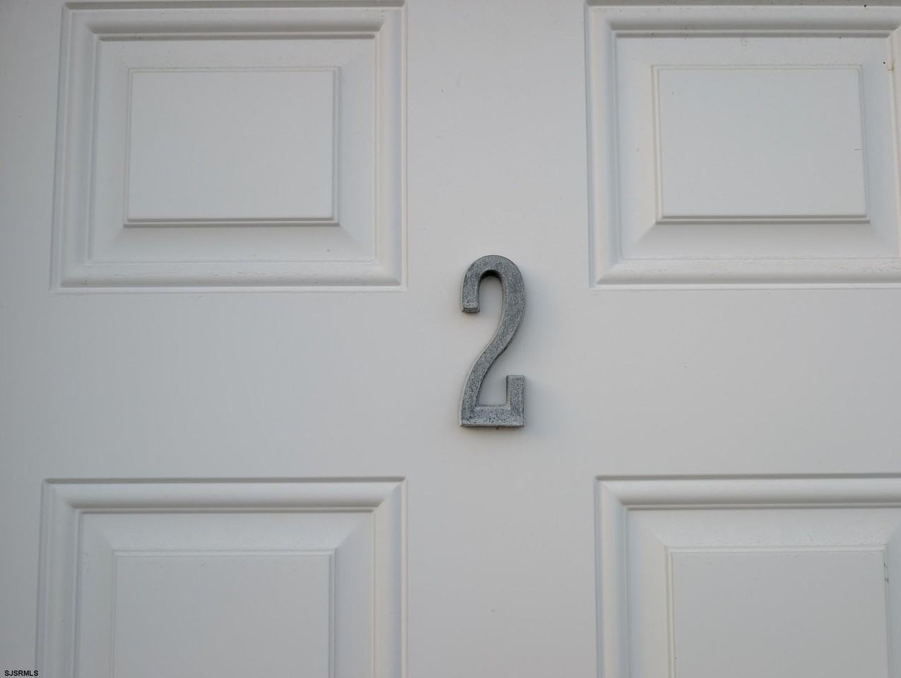 20 S Bellevue Ave - Photo 5 of 17