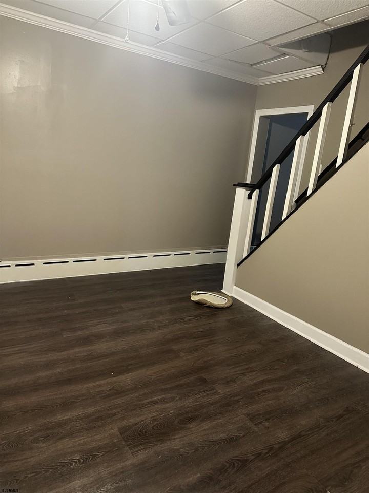 1307 Drexel Ave - Photo 3 of 7