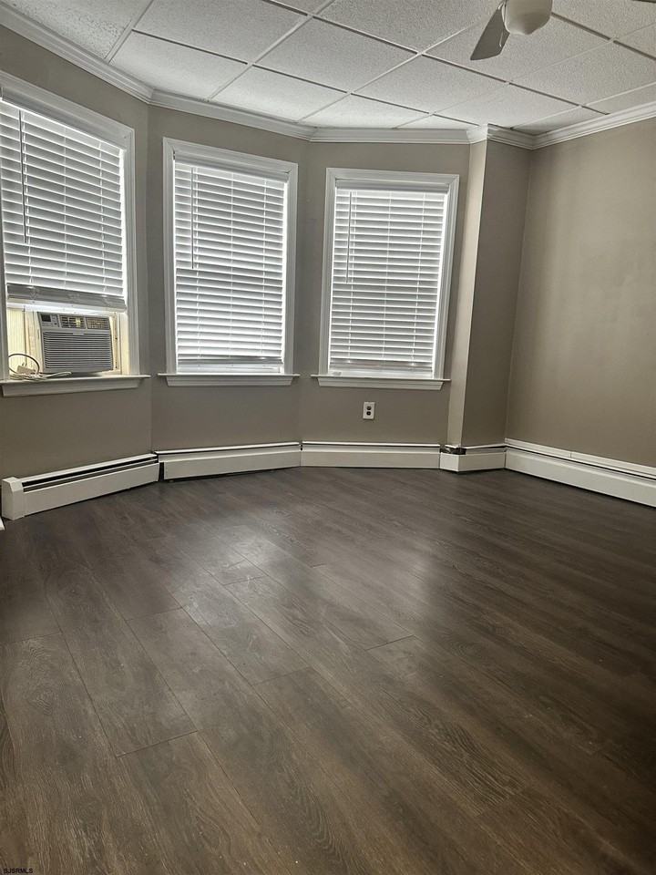 1307 Drexel Ave - Photo 5 of 7