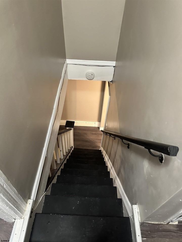 1307 Drexel Ave - Photo 6 of 7