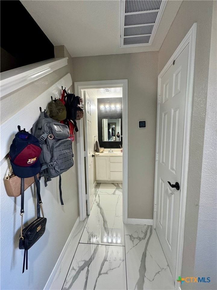 1071 Tumbleweed Trl - Photo 6 of 48