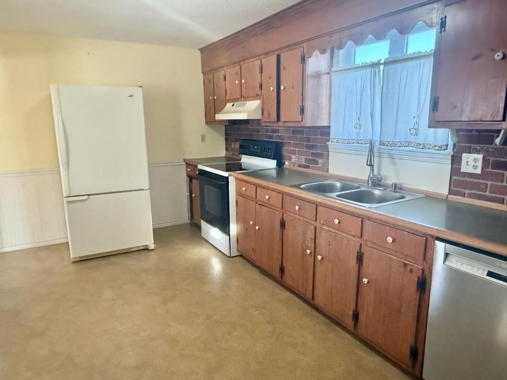 101 Honeyman Ave - Photo 6 of 15