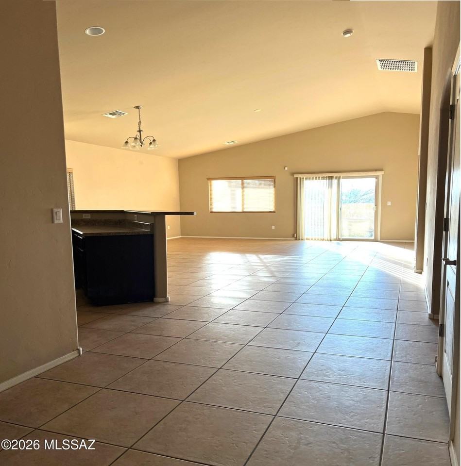 3085 N Desert Stone Pl - Photo 4 of 25