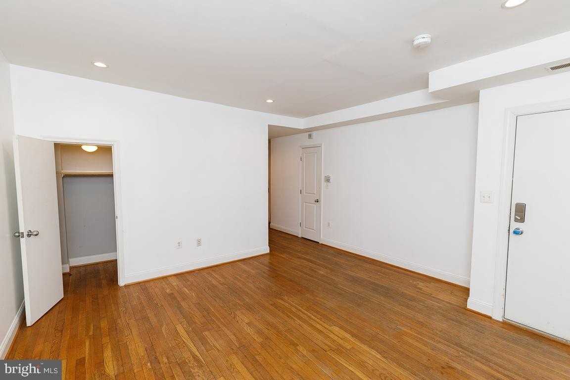 412 Evarts St Ne Apt 1 #1 - Photo 6 of 18