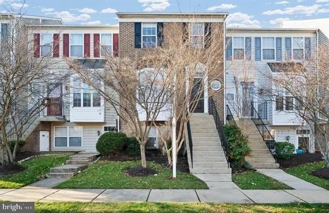 1221 Rockland Ct - Photo 2 of 30