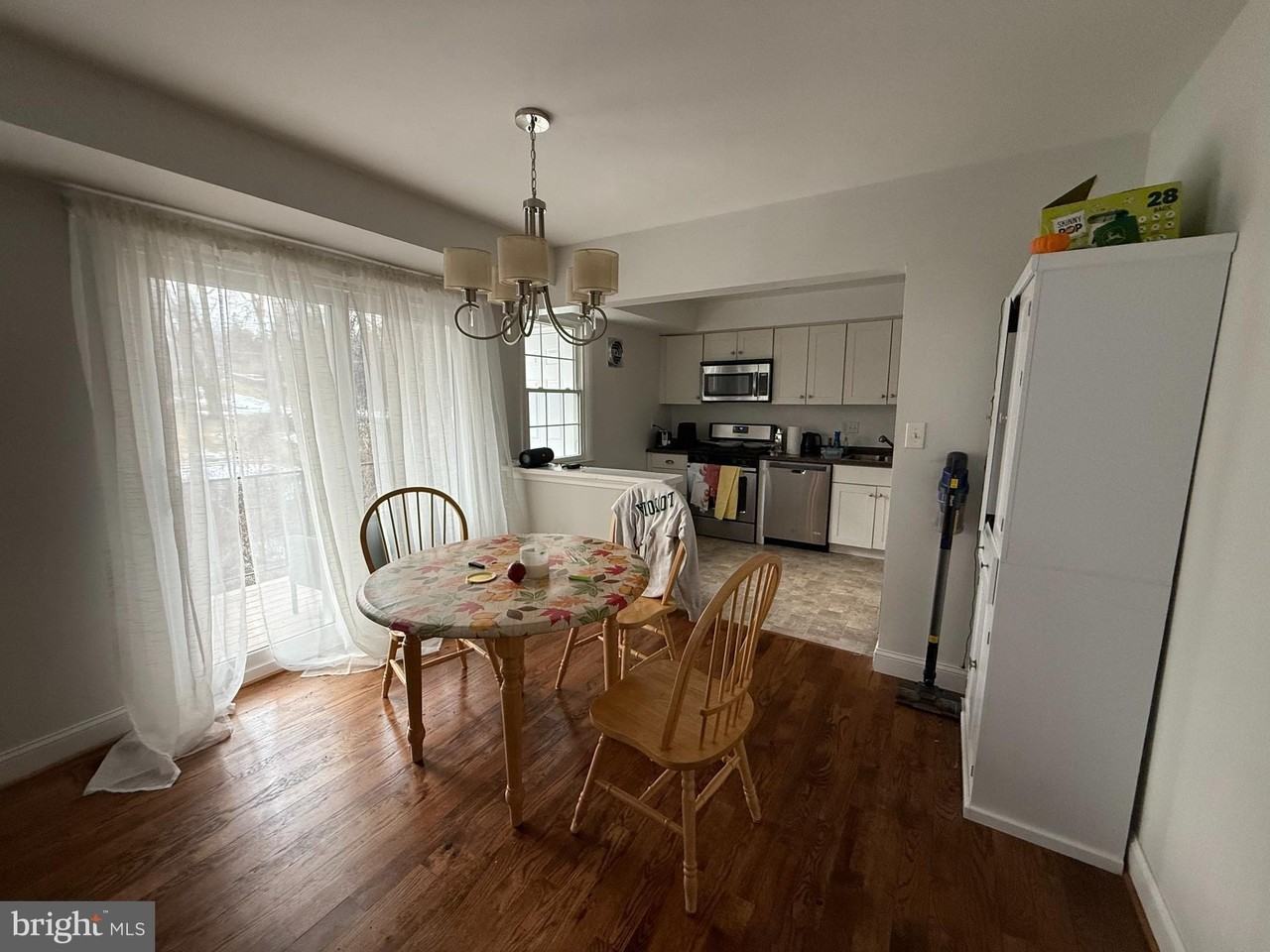 319 Homeland Southway Apt 2b #2B - Photo 3 of 10