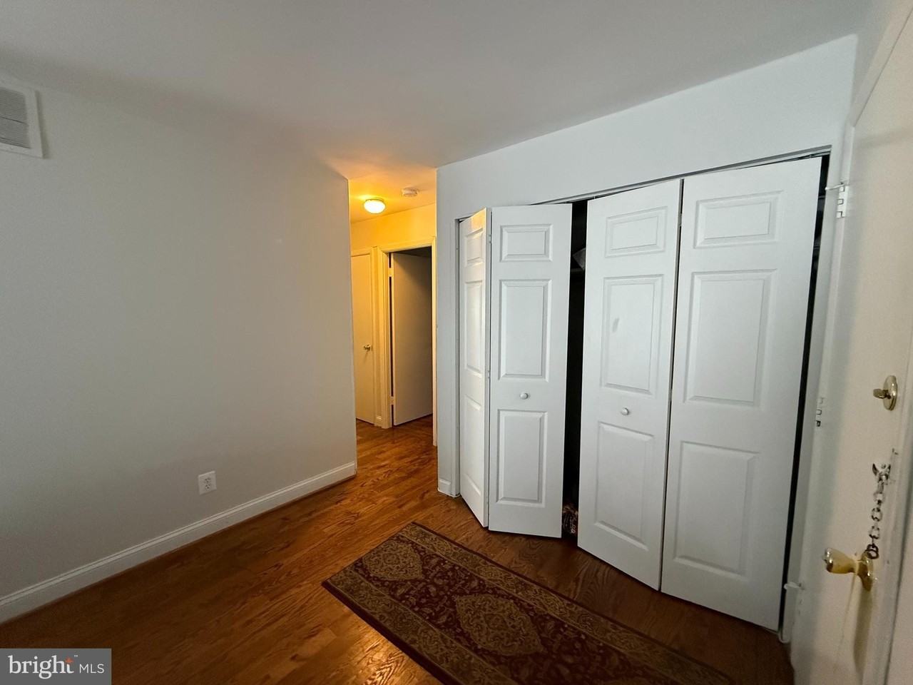 319 Homeland Southway Apt 2b #2B - Photo 5 of 10