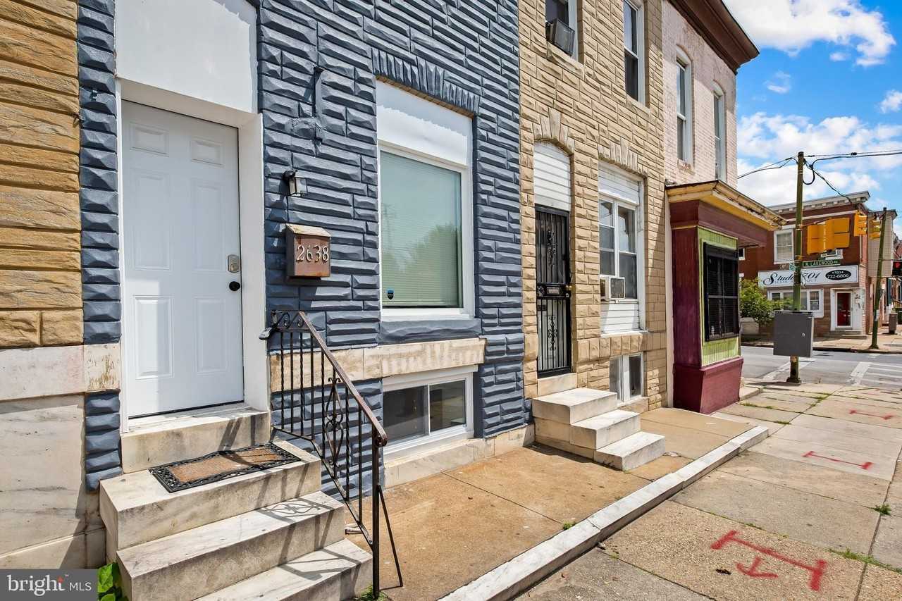 2638 E Monument St - Photo 2 of 20