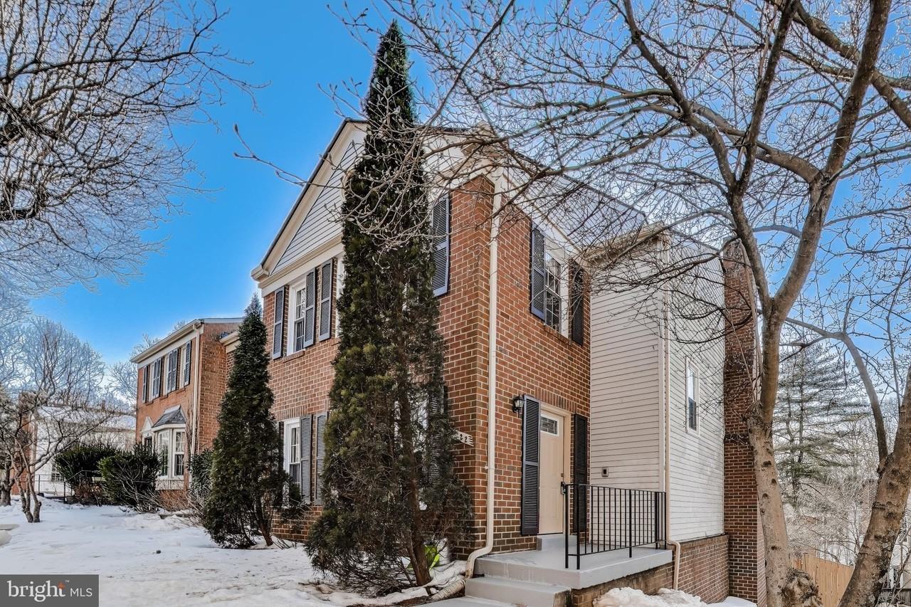 22 Shagbark Ct - Photo 2 of 42