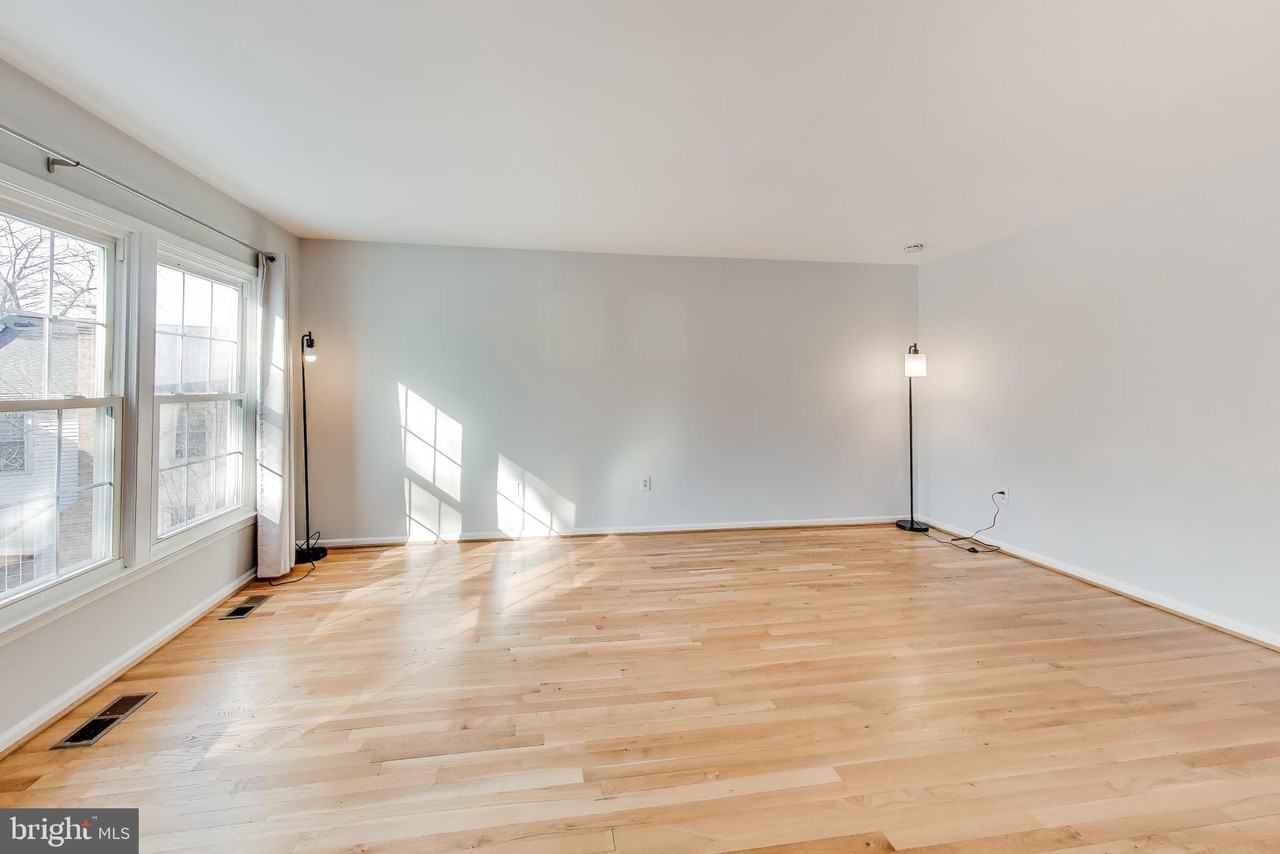 22 Shagbark Ct - Photo 6 of 42