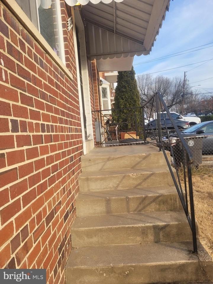 3518 Madison St - Photo 3 of 16