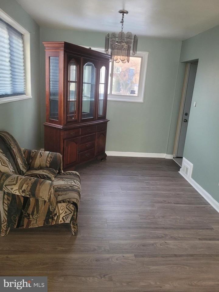 3518 Madison St - Photo 6 of 16