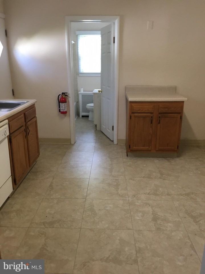 1917 W High St Unit A #A - Photo 6 of 8