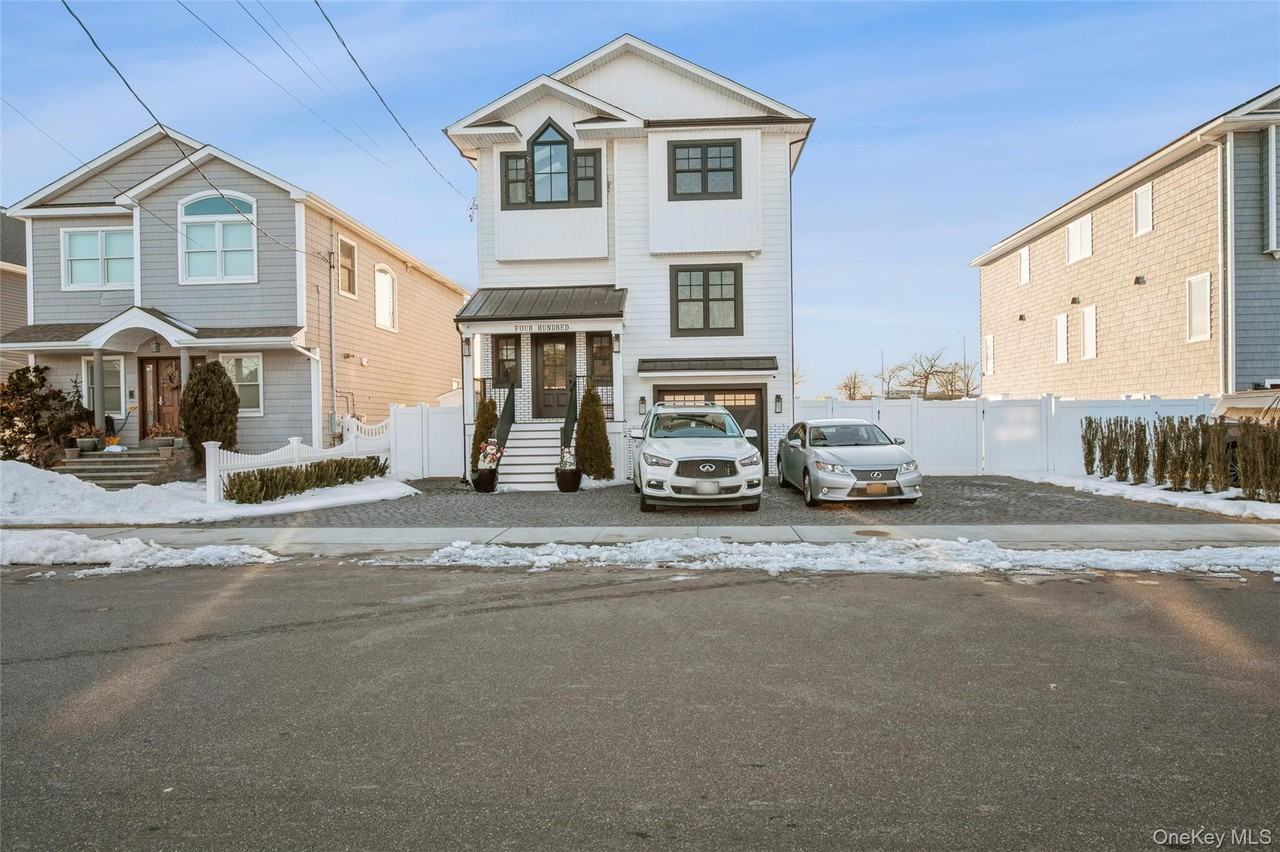 400 Shore Rd - Photo 2 of 28