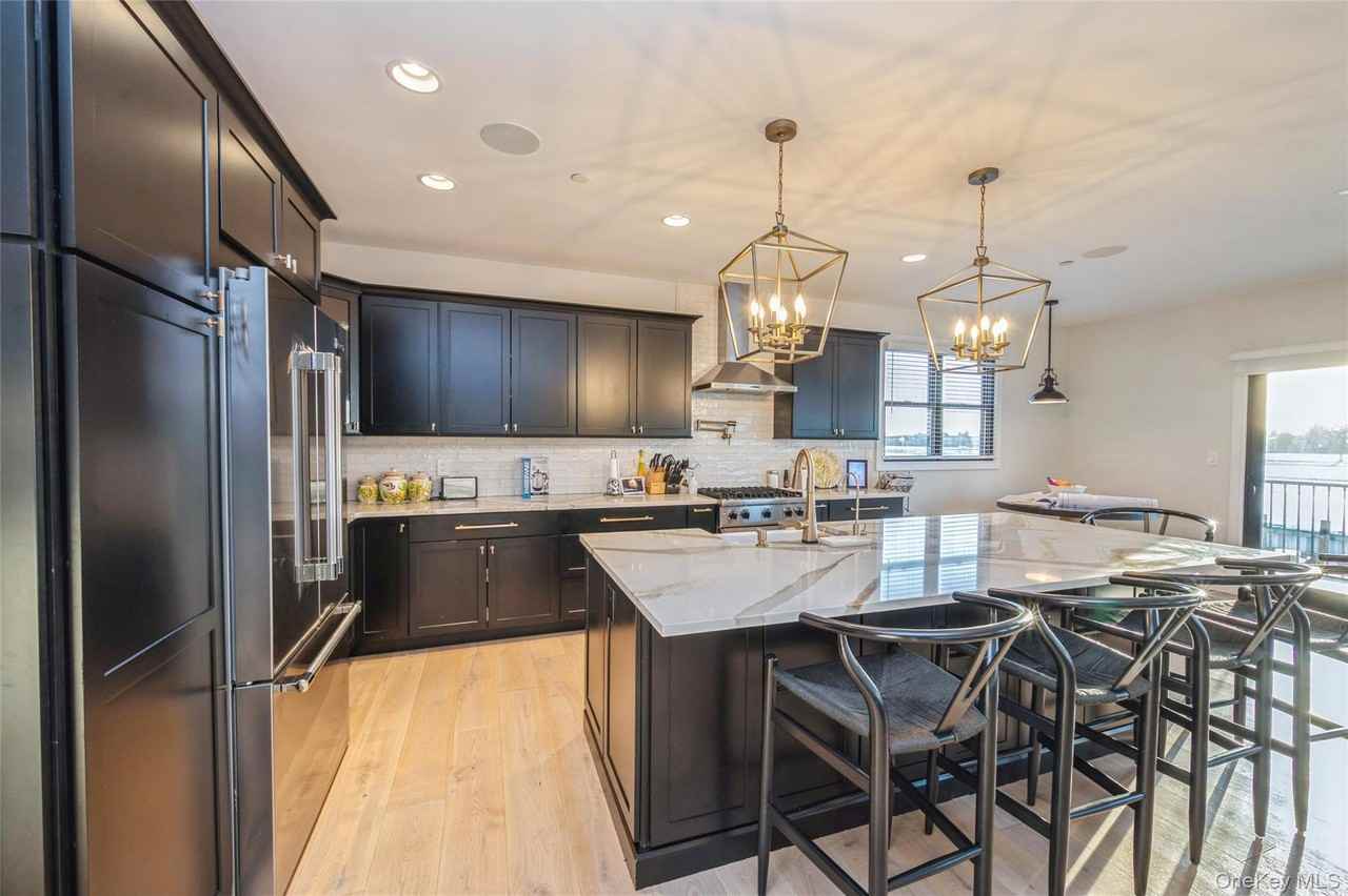 400 Shore Rd - Photo 7 of 28