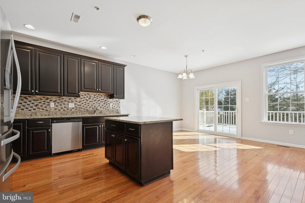 2723 Keebler Ct - Photo 4 of 25