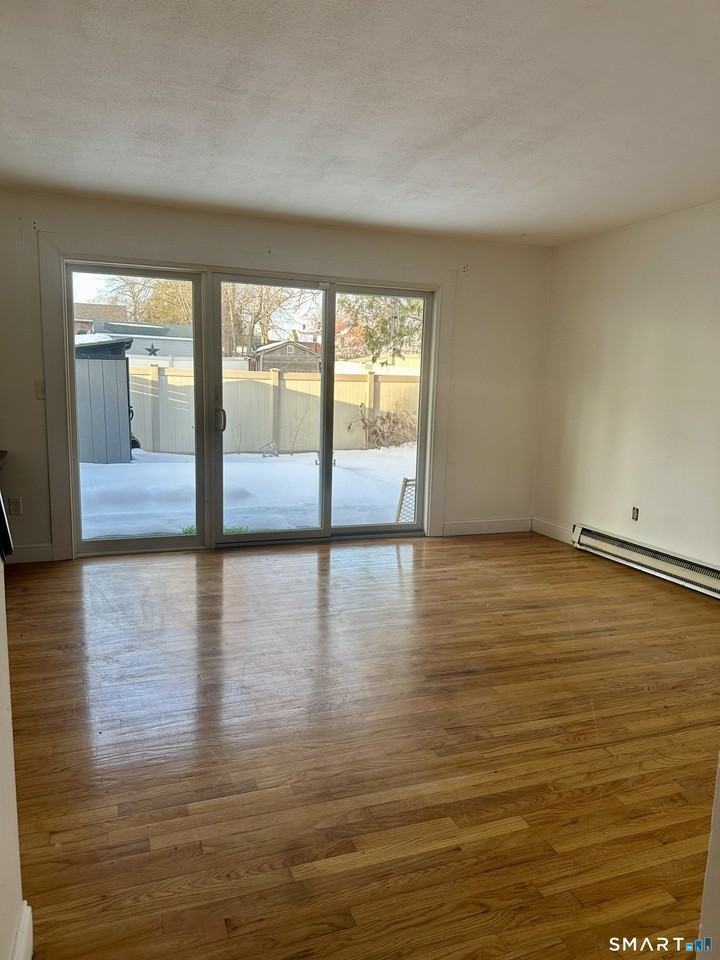 293 Millville Ave - Photo 4 of 15