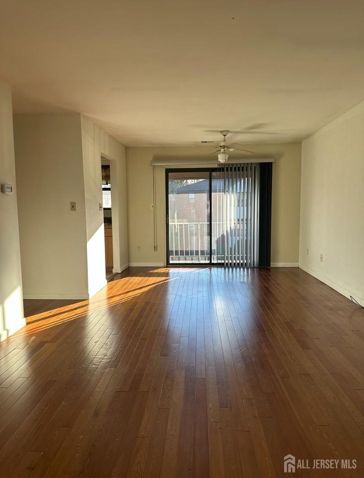 111 Beverly Hill Ter ##F - Photo 5 of 31