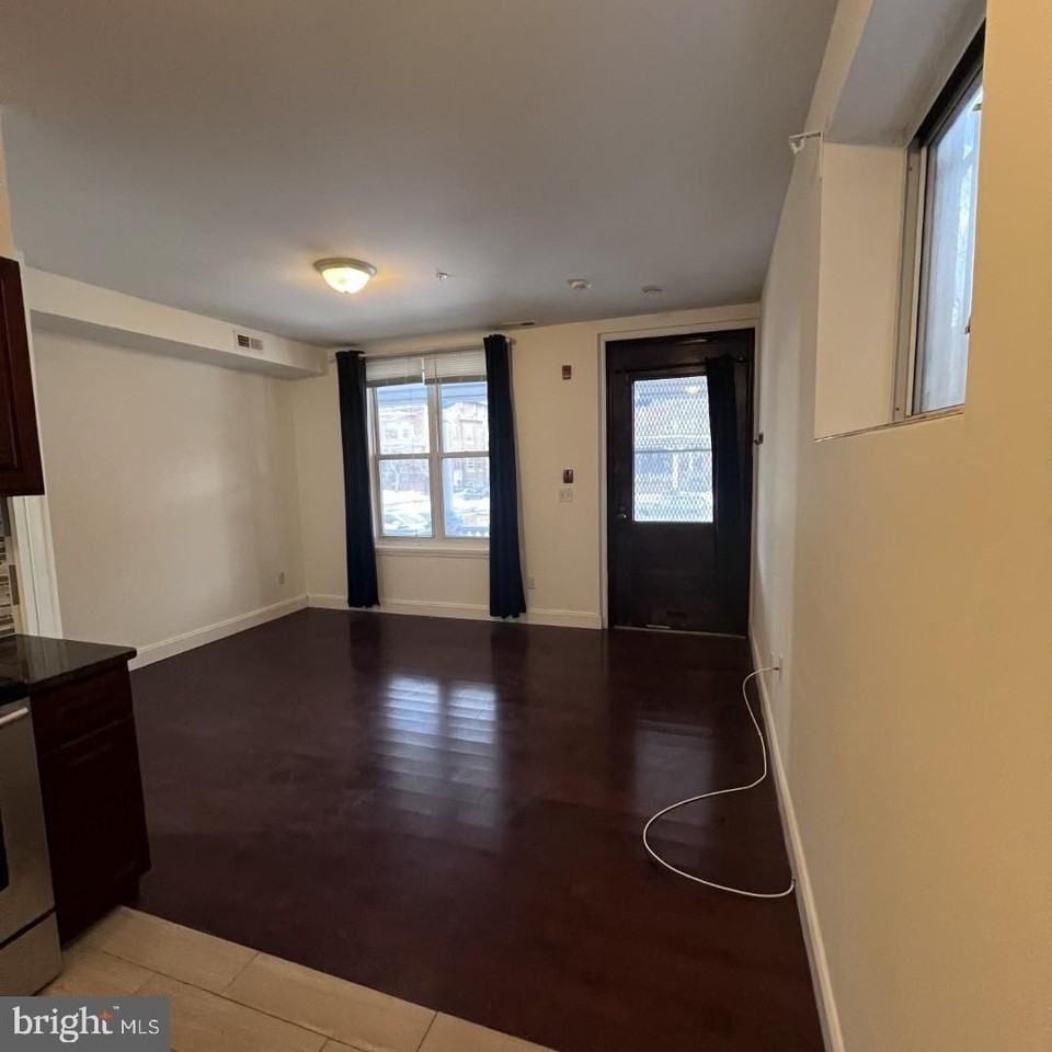 4618 Spruce St Unit 1a #1A - Photo 6 of 12