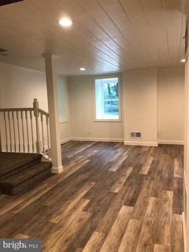 15003 Country Club Rd - Photo 3 of 7