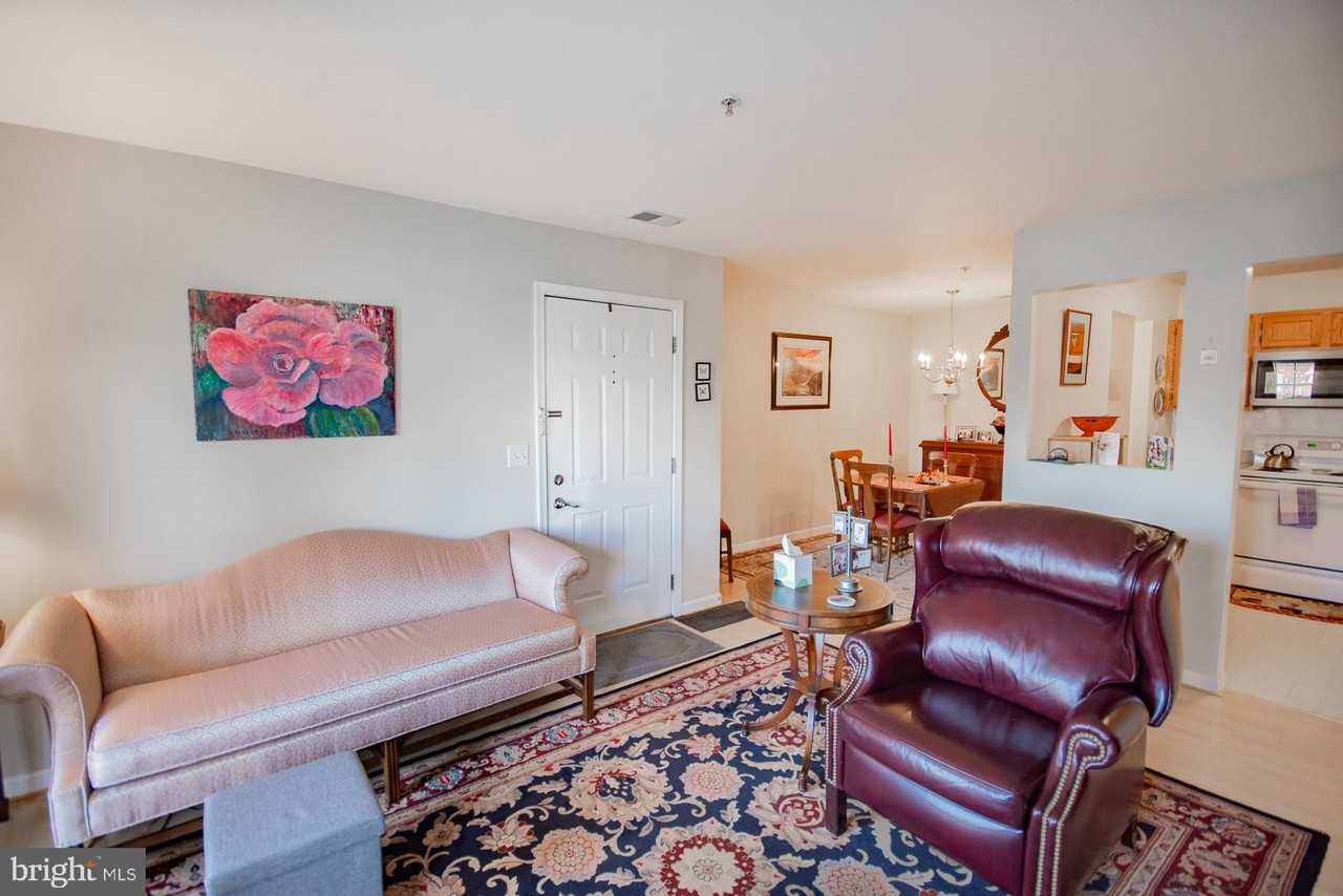 152 Brookland Ct Apt 11 #1 - Photo 7 of 32