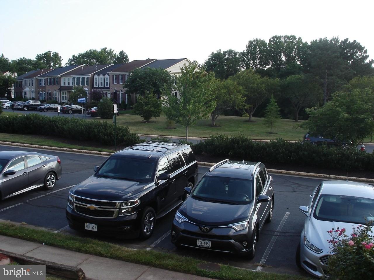 13234 Grand Junction Dr - Photo 2 of 38