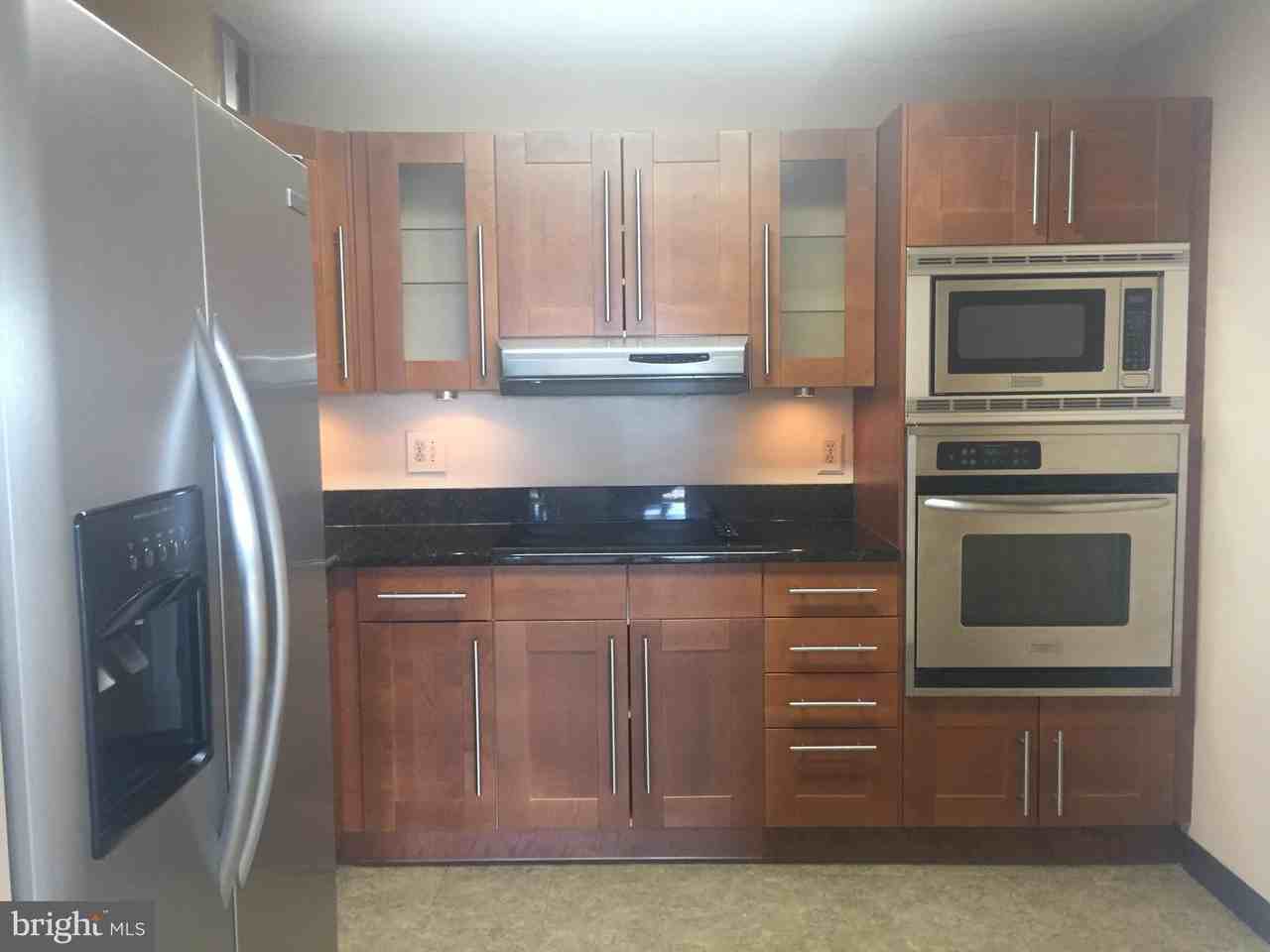 8380 Greensboro Dr Unit 602 #602 - Photo 7 of 30