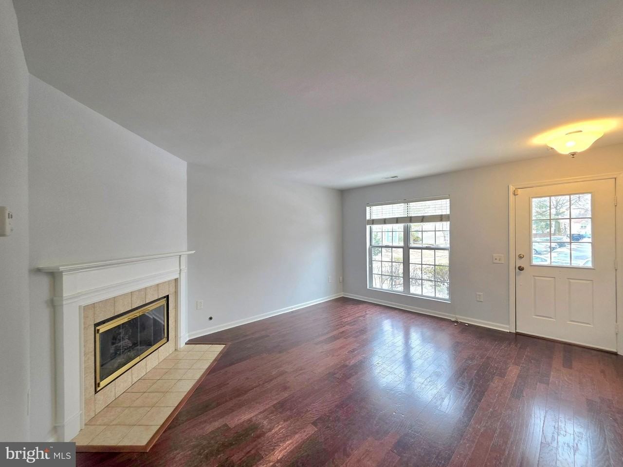 6539 Old Carriage Ln - Photo 5 of 24