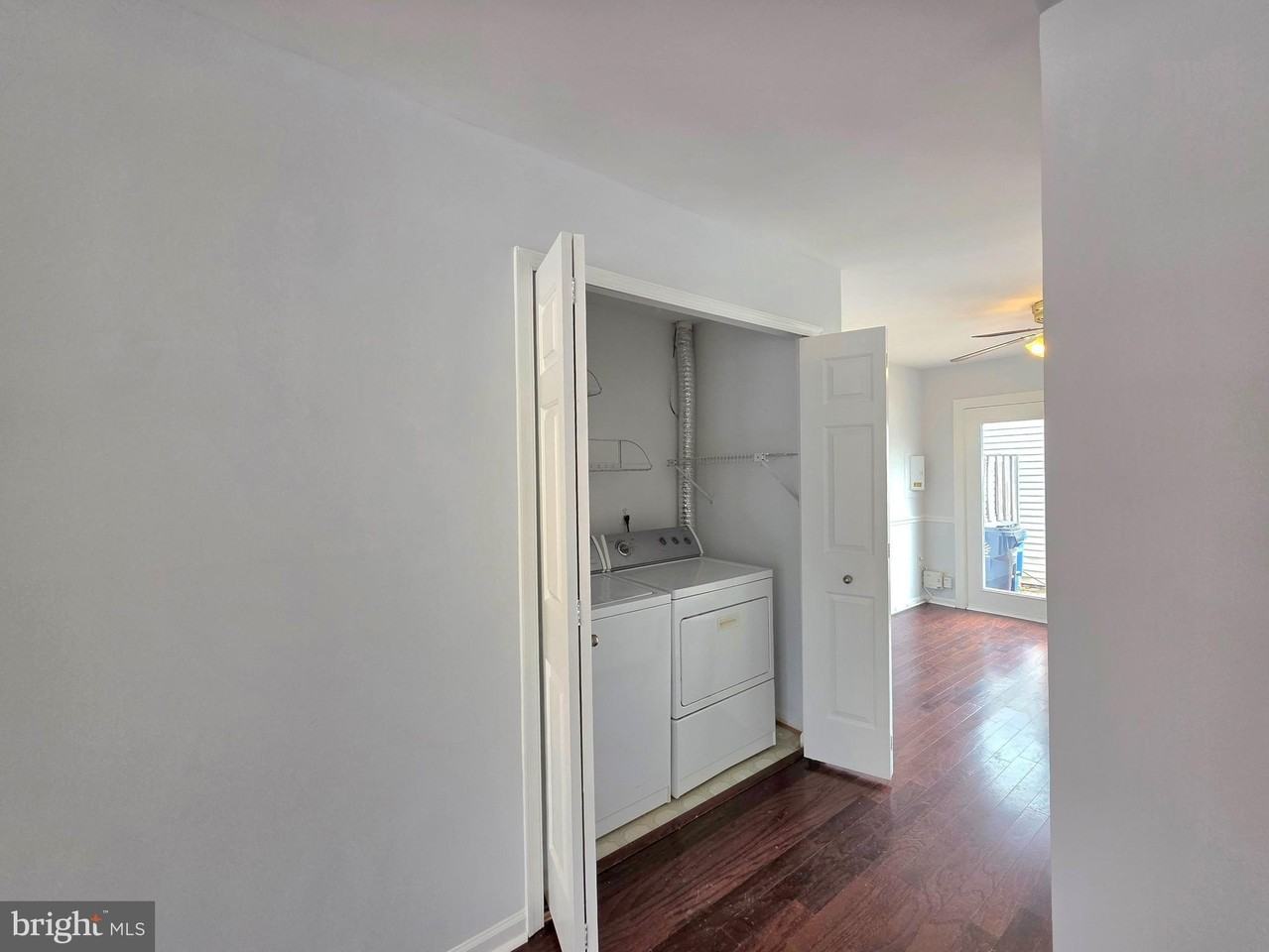 6539 Old Carriage Ln - Photo 6 of 24