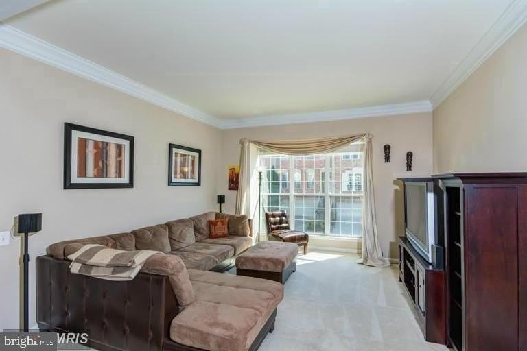 20927 Trinity Sq - Photo 7 of 23