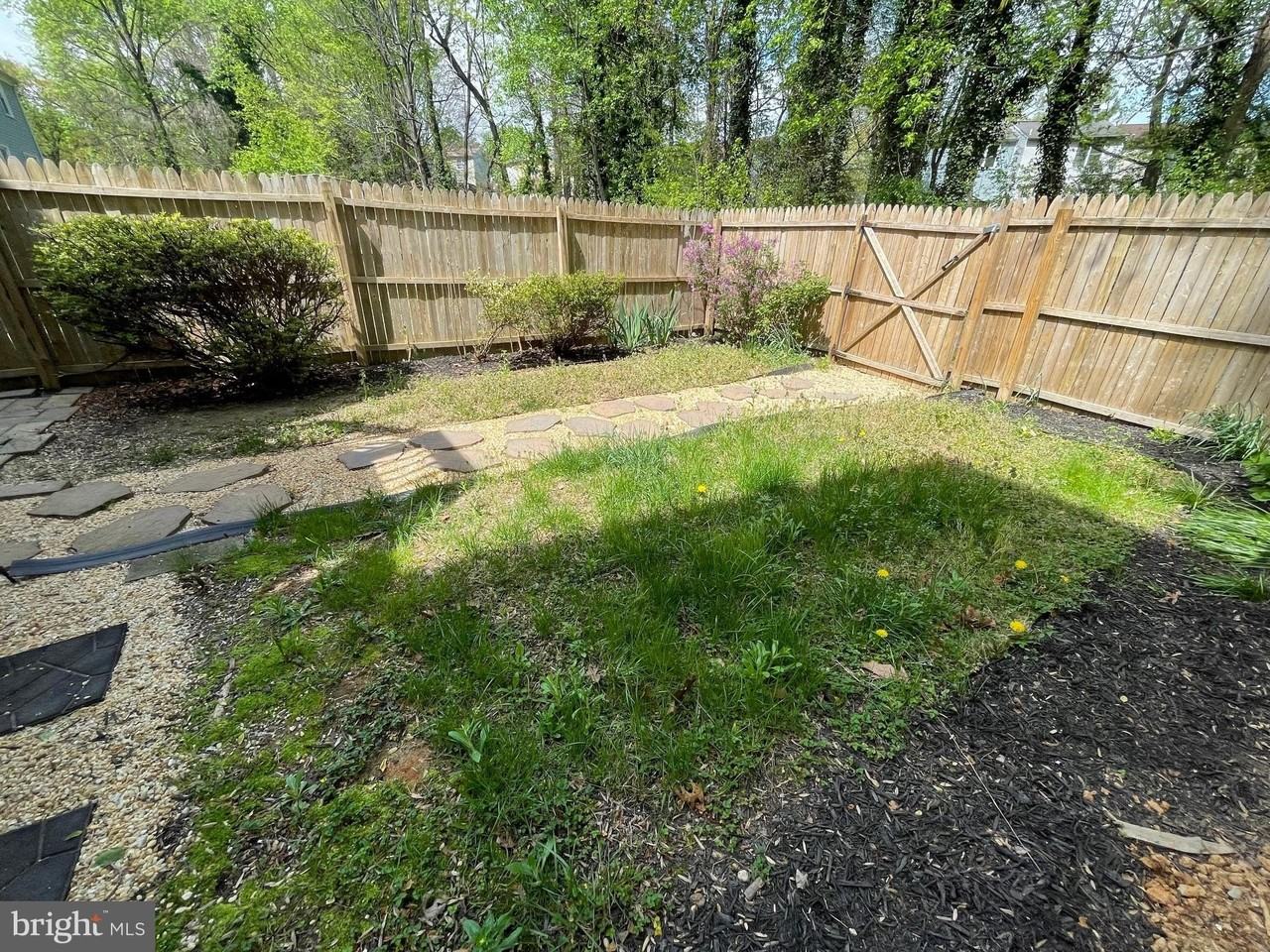 1928 Rainbow Ct - Photo 6 of 49