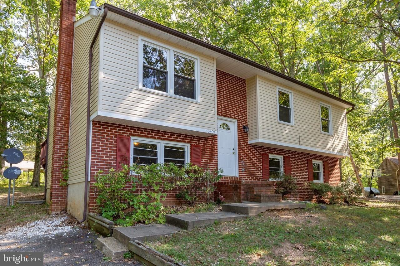 10409 Daniels Ct - Photo 2 of 41